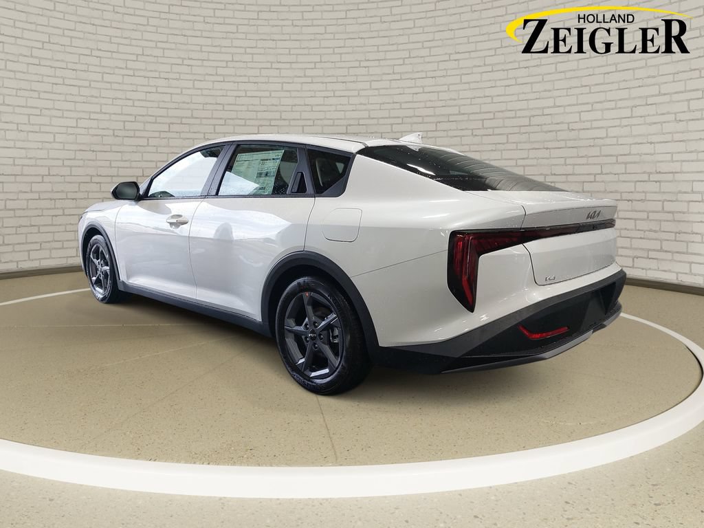 New 2026 Kia K4 FWD image 7