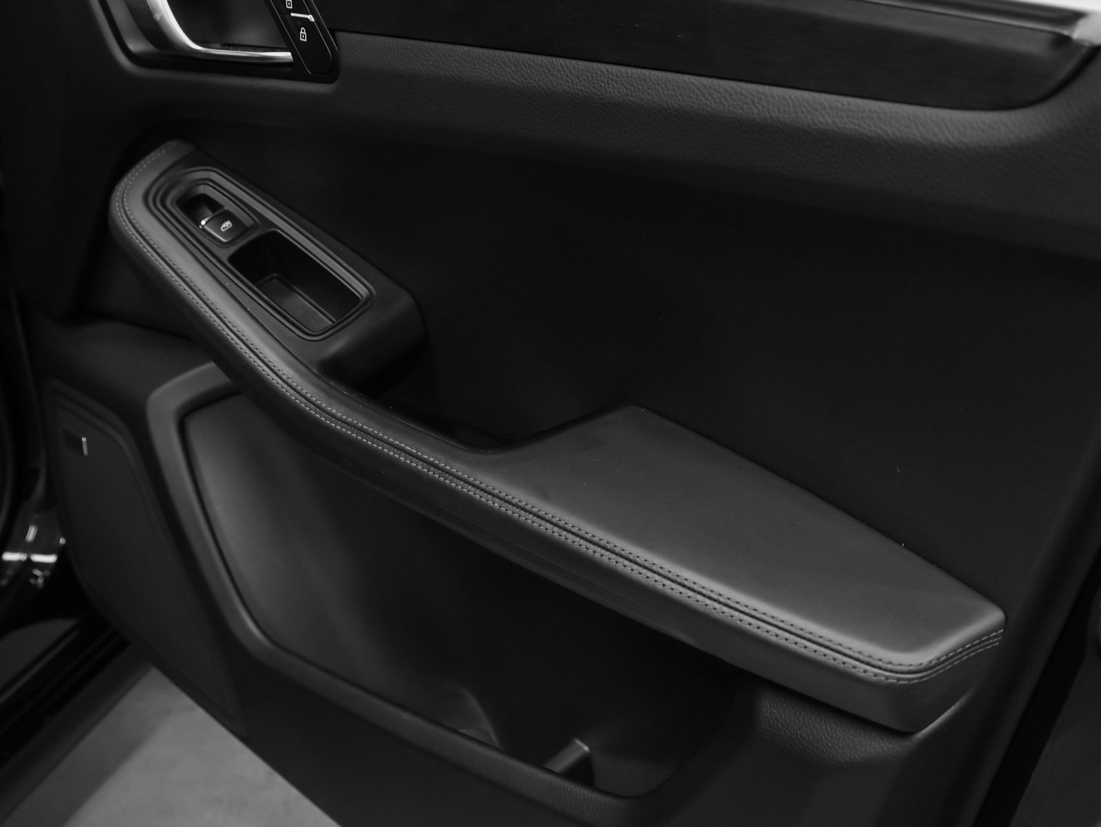 Used 2021 Porsche Macan GTS image 30