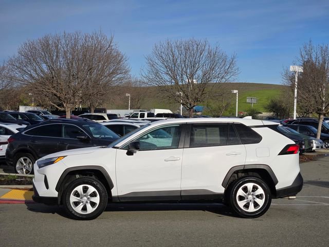 Used 2024 Toyota RAV4 LE image 7