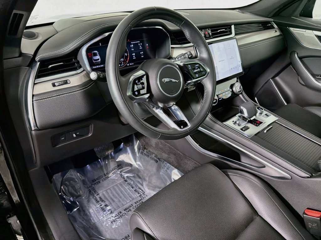 Used 2026 Jaguar F-PACE R-Dynamic S AWD/4WD image 9