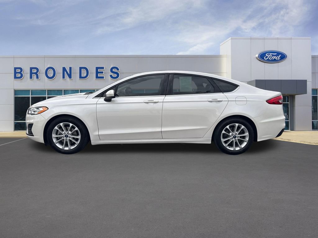 Used 2020 Ford Fusion SE image 1