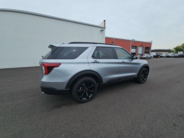 Used 2024 Ford Explorer ST-Line w/ Class IV Trailer Tow Package AWD/4WD image 10