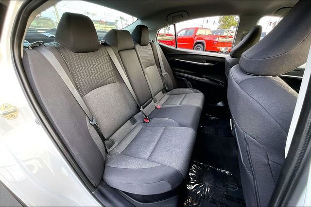 Used 2025 Toyota Camry LE image 25