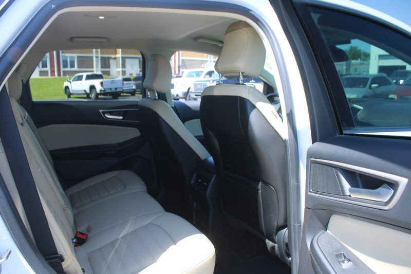 Used 2022 Ford Edge SEL w/ Convenience Package image 13