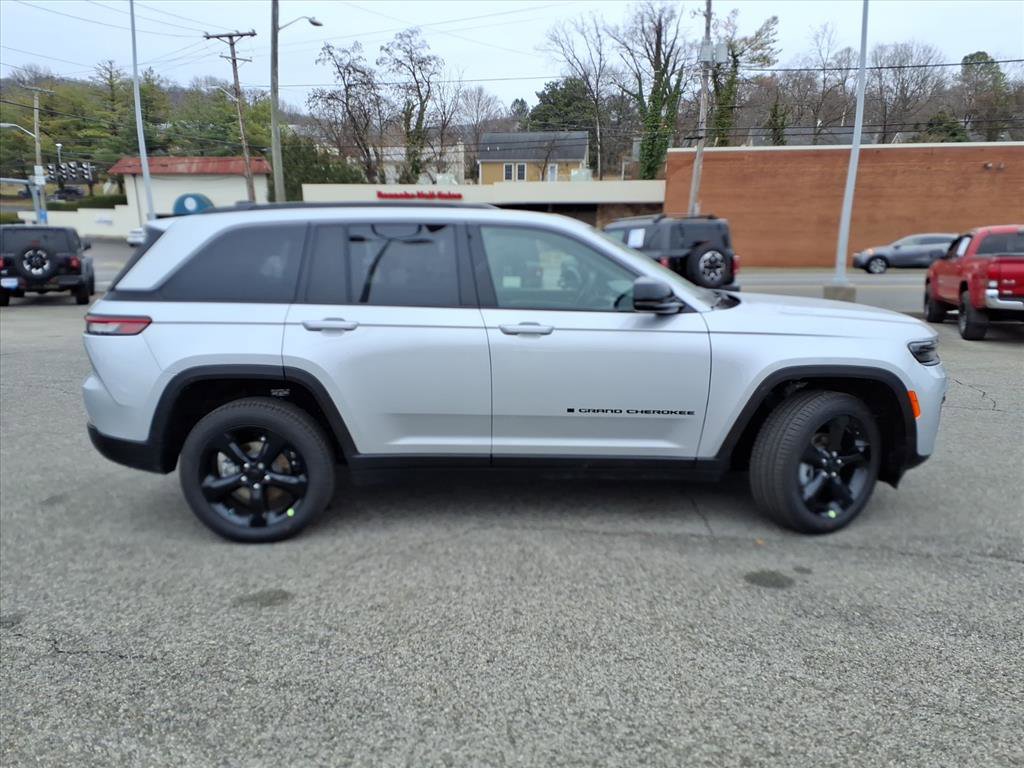 New 2026 Jeep Grand Cherokee Limited image 3