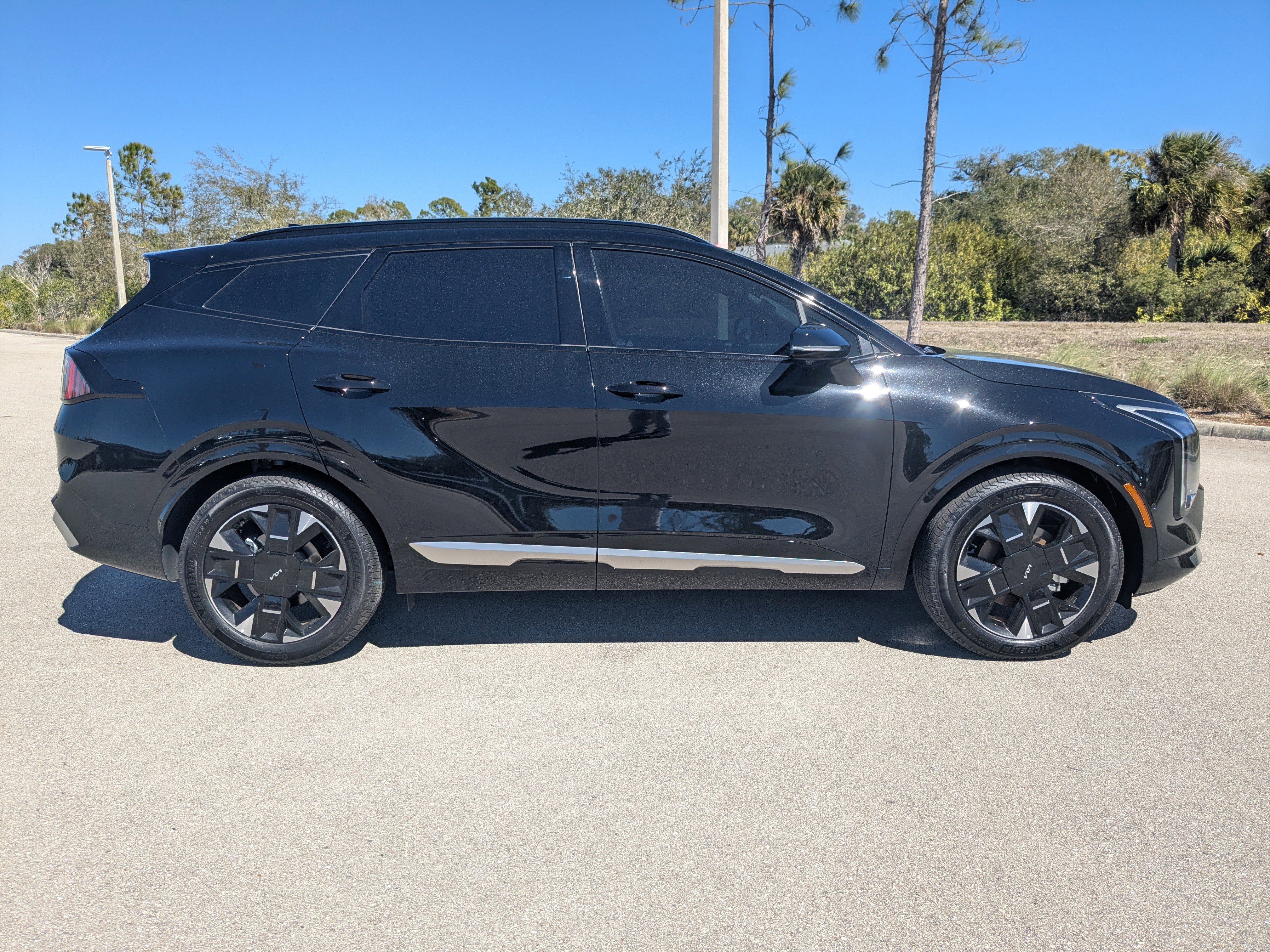 Certified 2026 Kia Sportage SX image 4