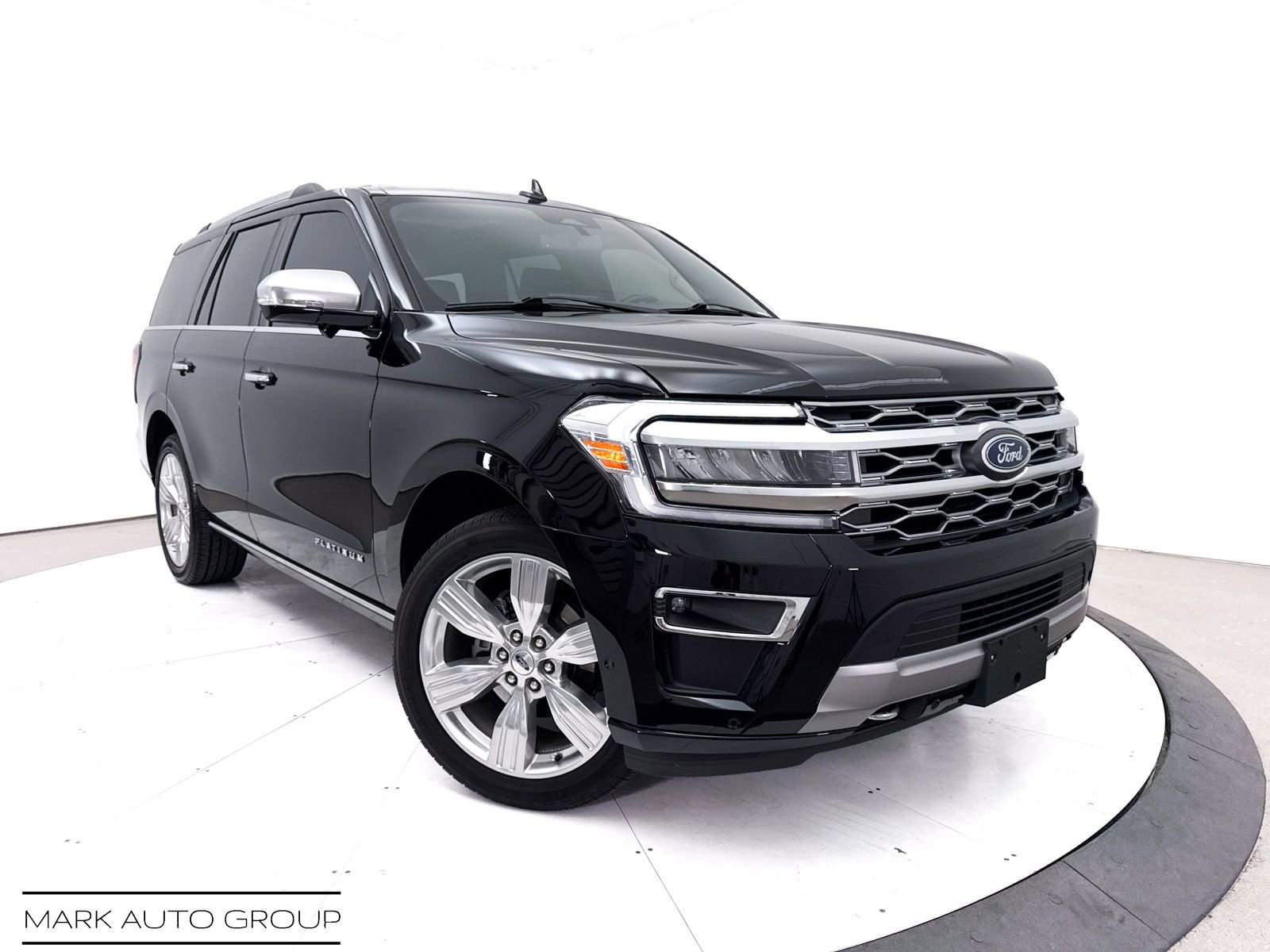 Used 2024 Ford Expedition Platinum AWD/4WD image 1
