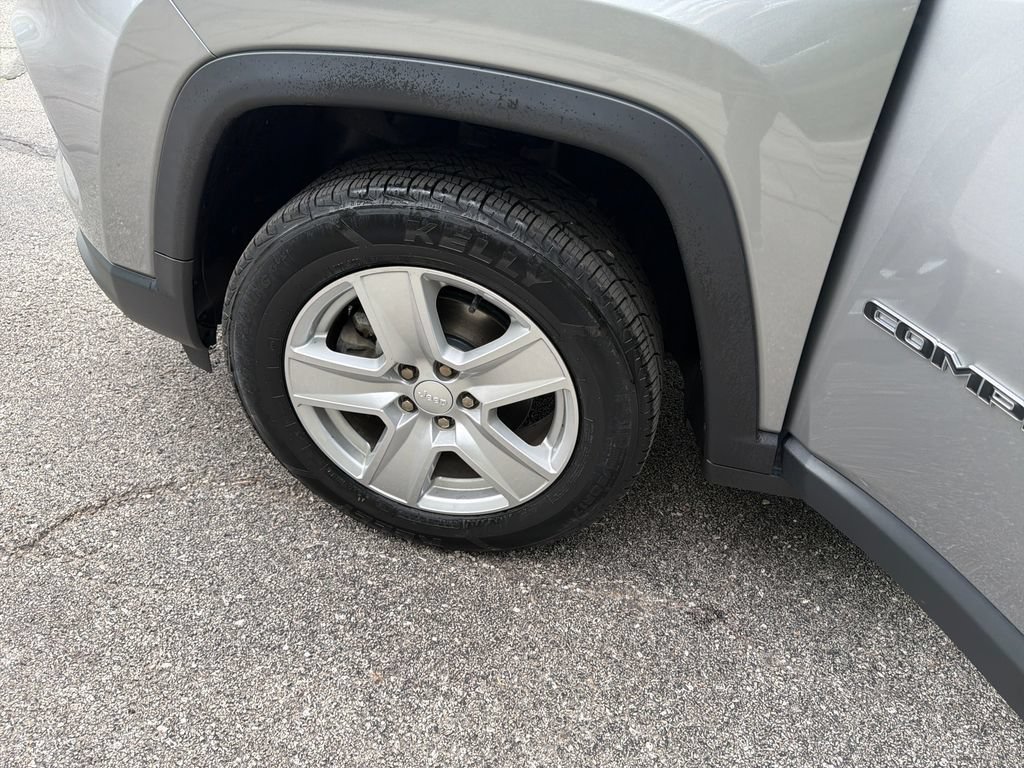Used 2022 Jeep Compass Latitude AWD/4WD image 29