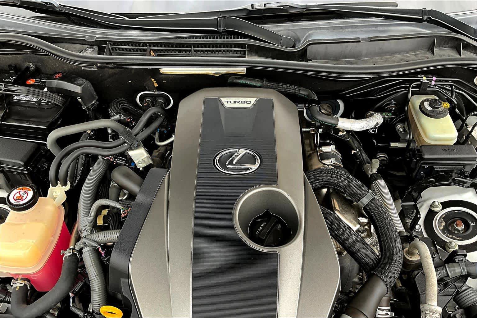 Used 2018 Lexus IS 300 F Sport w/ F Sport Package image 31