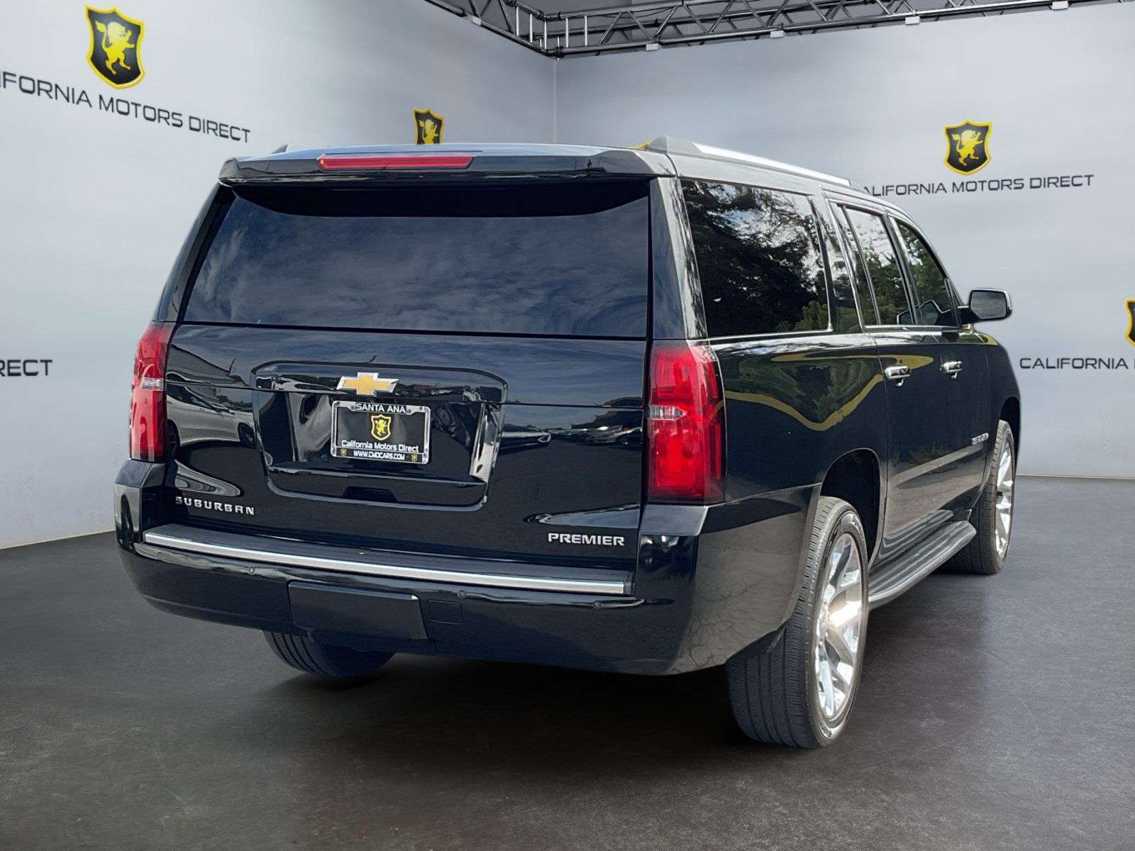Used 2019 Chevrolet Suburban Premier AWD/4WD image 5