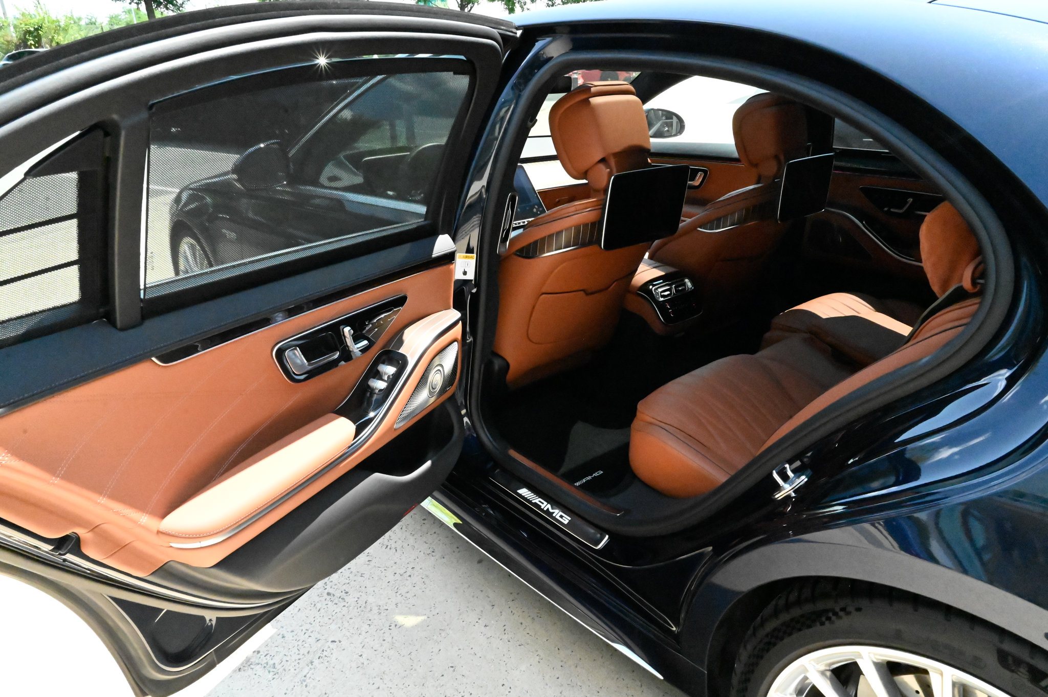 Used 2024 Mercedes-Benz S 63 AMG S image 35