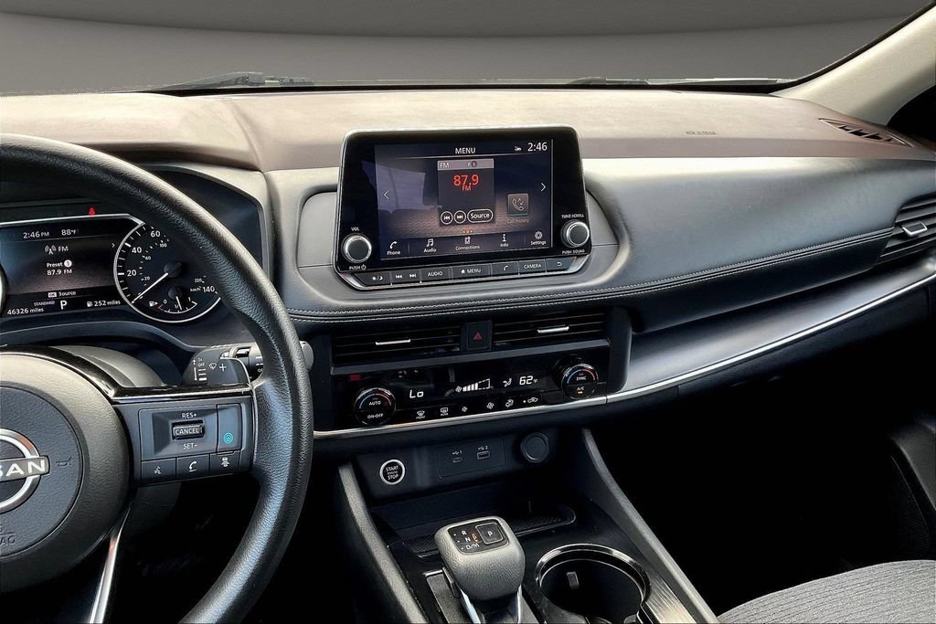 Used 2023 Nissan Rogue SV FWD image 12