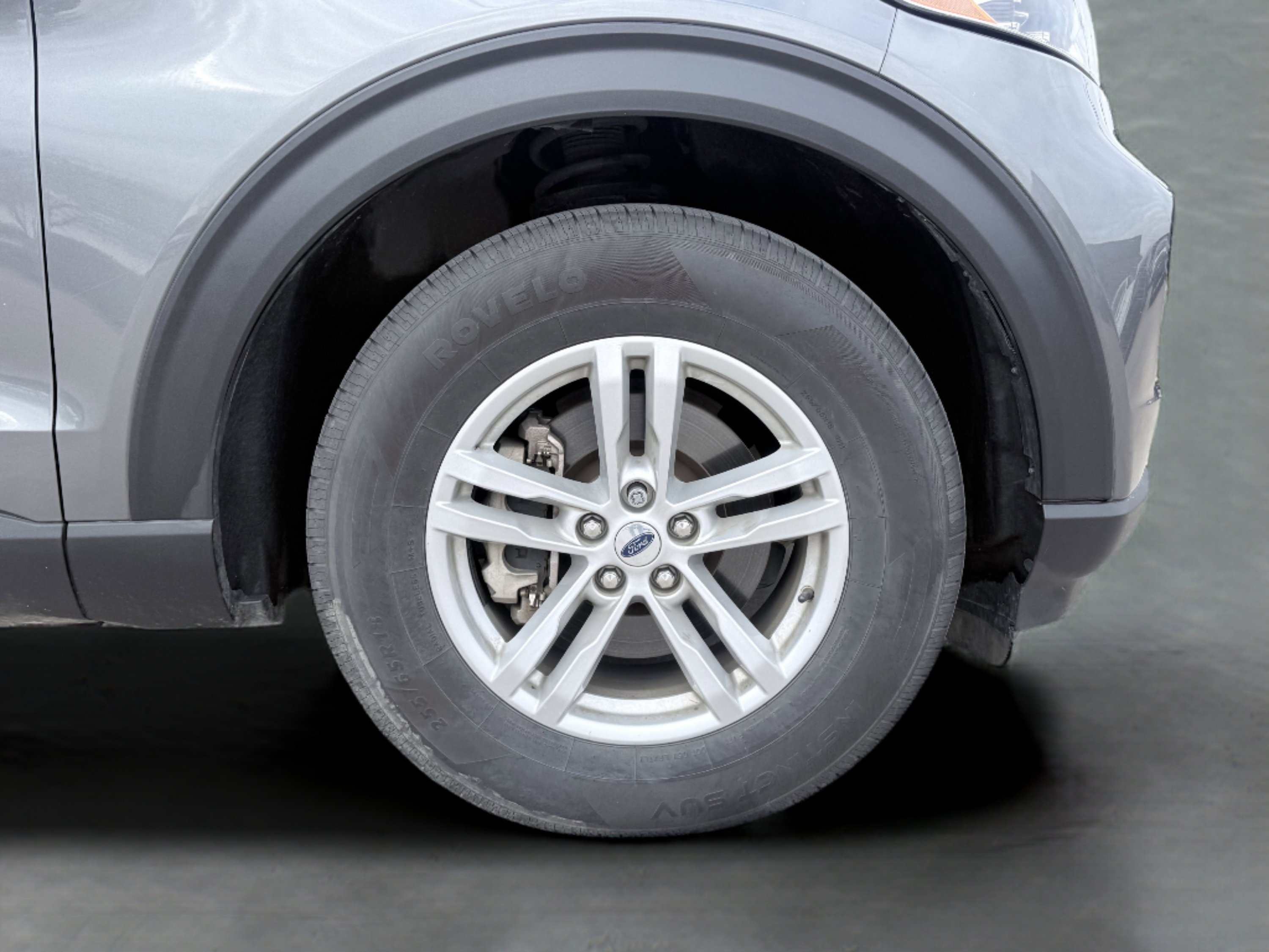 Used 2022 Ford Explorer XLT image 9