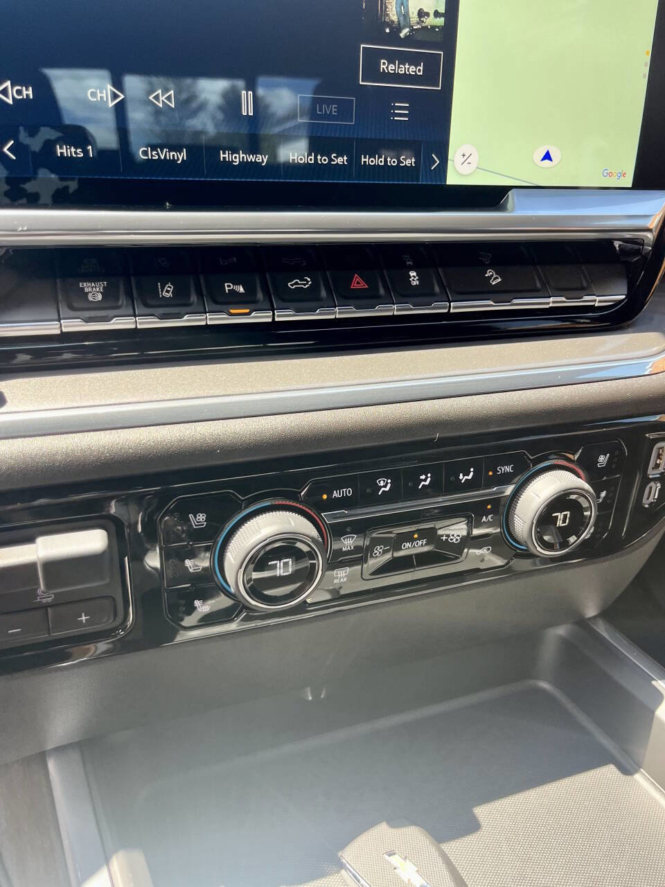 Used 2024 Chevrolet Silverado 2500 High Country w/ High Country Premium Package image 13