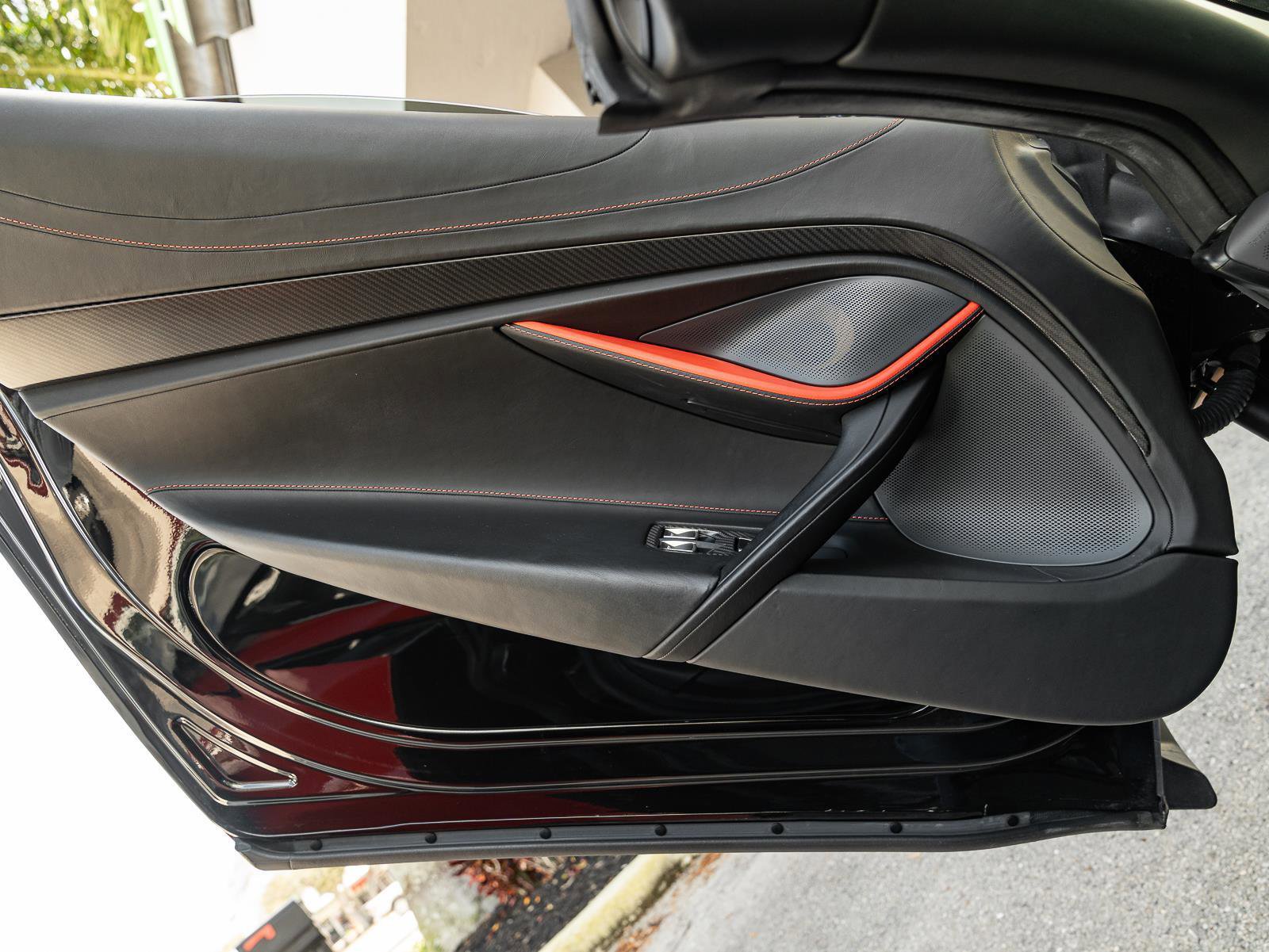 Used 2020 McLaren 720S Performance image 55