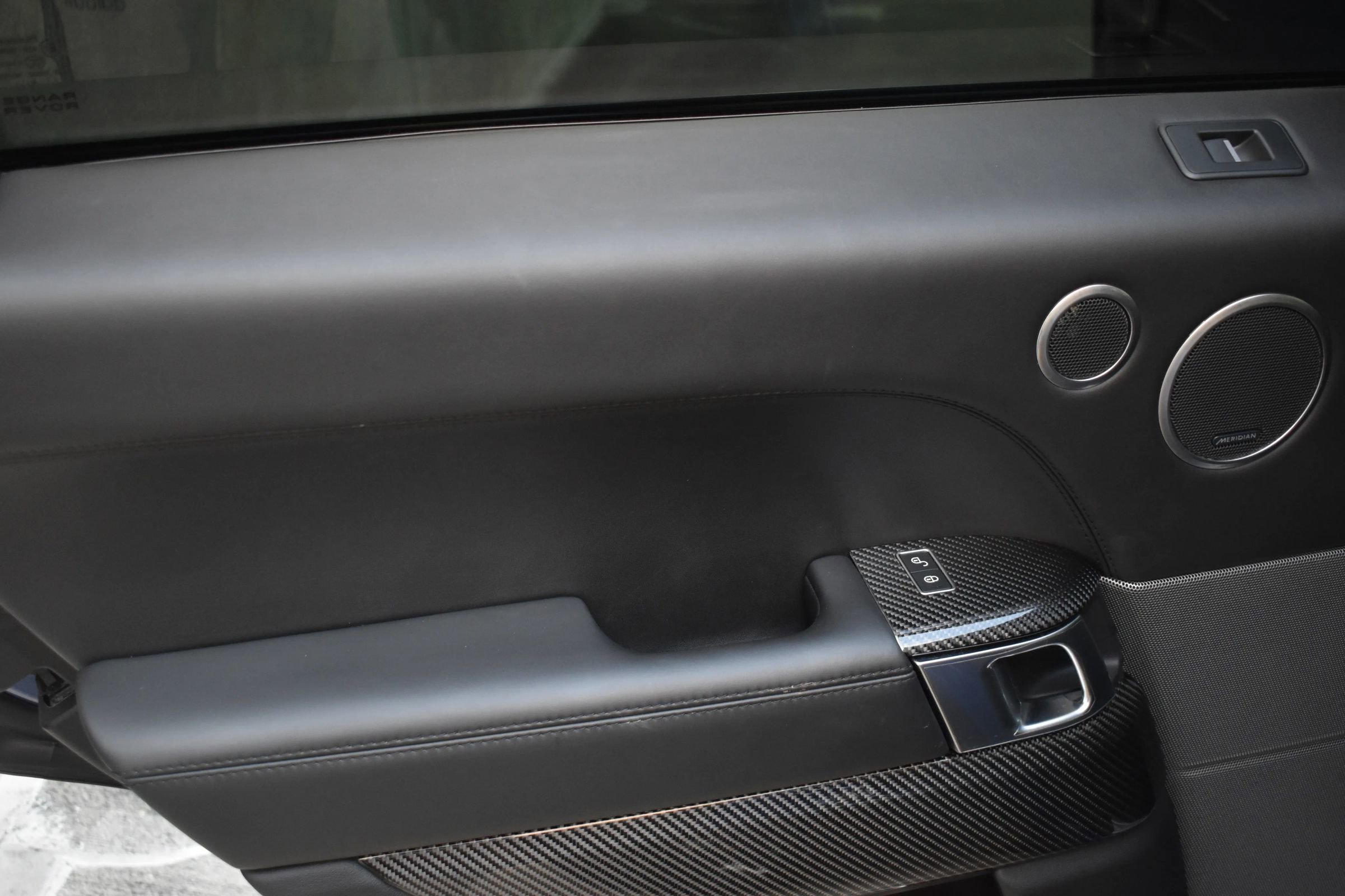 Used 2017 Land Rover Range Rover Sport SVR image 16