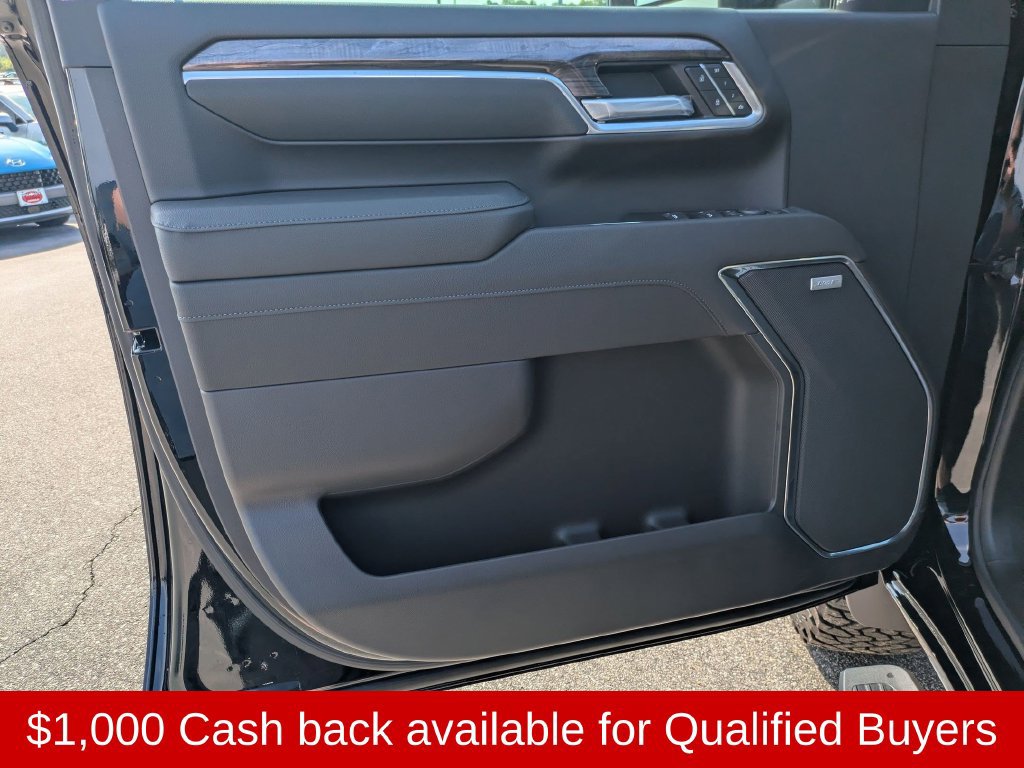 New 2026 Chevrolet Silverado 2500 LTZ w/ LTZ Plus Package AWD/4WD image 9