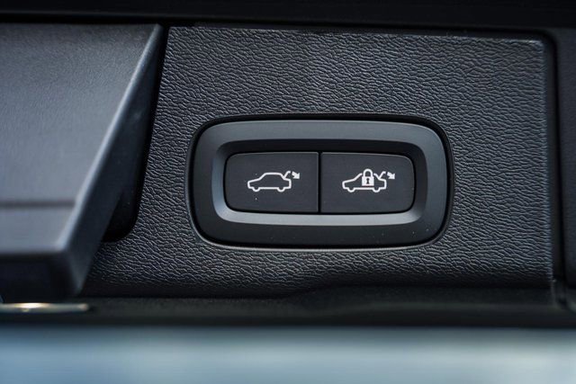 New 2026 Volvo XC60 B5 Plus w/ Protection Package Premier image 11