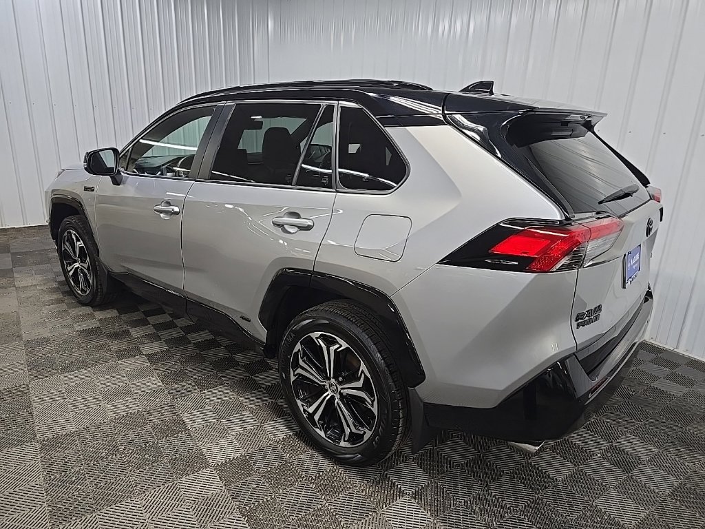 Used 2023 Toyota RAV4 XSE w/ Premium Package AWD/4WD image 9