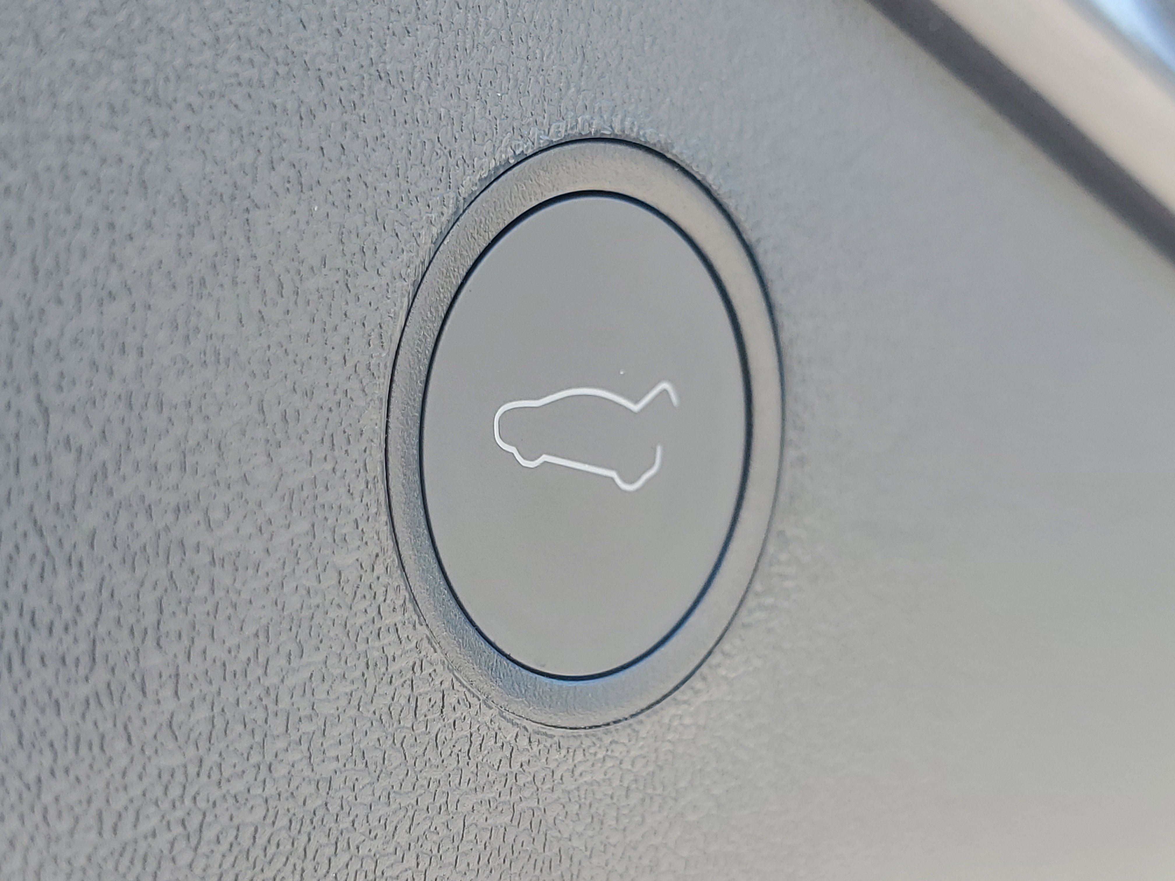 Used 2021 Tesla Model 3 Standard Range Plus image 13