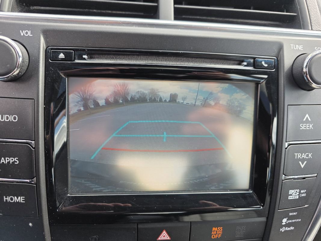 Used 2015 Toyota Camry XLE image 25