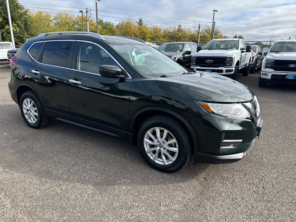 Used 2018 Nissan Rogue SV AWD/4WD image 8