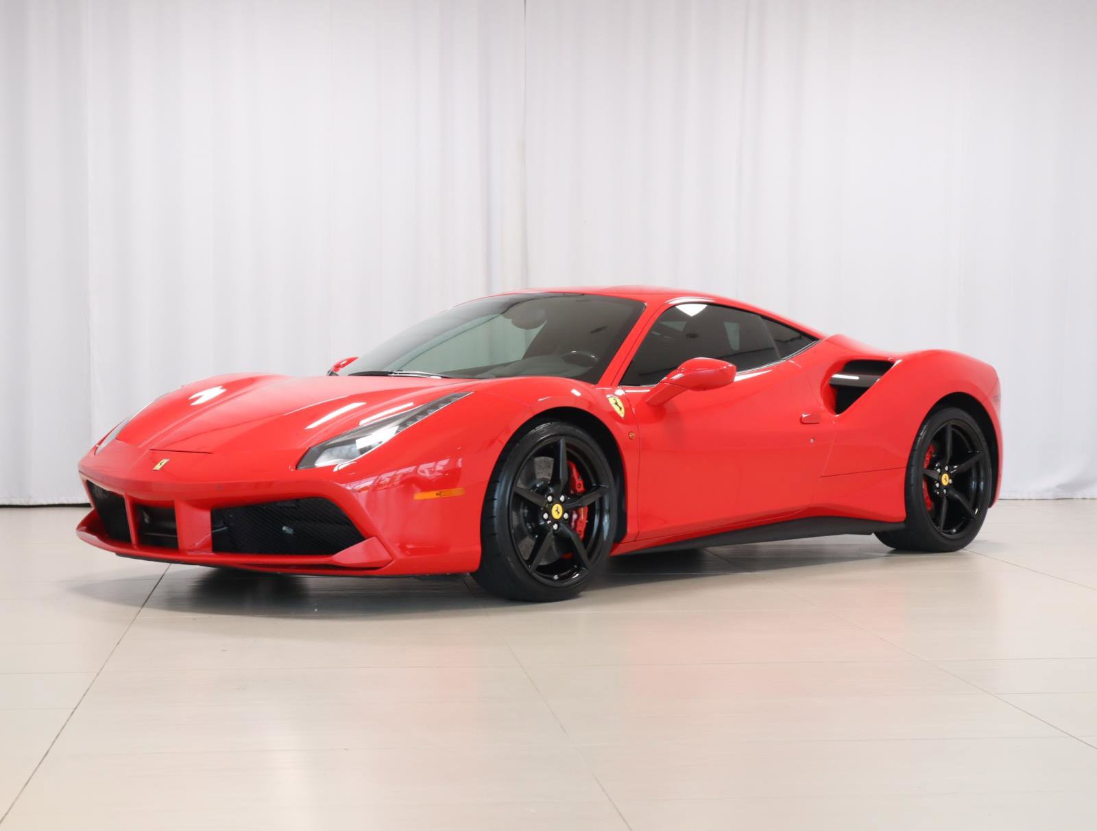 Certified 2019 Ferrari 488 GTB RWD image 3
