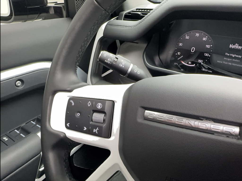 Used 2024 Land Rover Defender 110 S AWD/4WD image 45