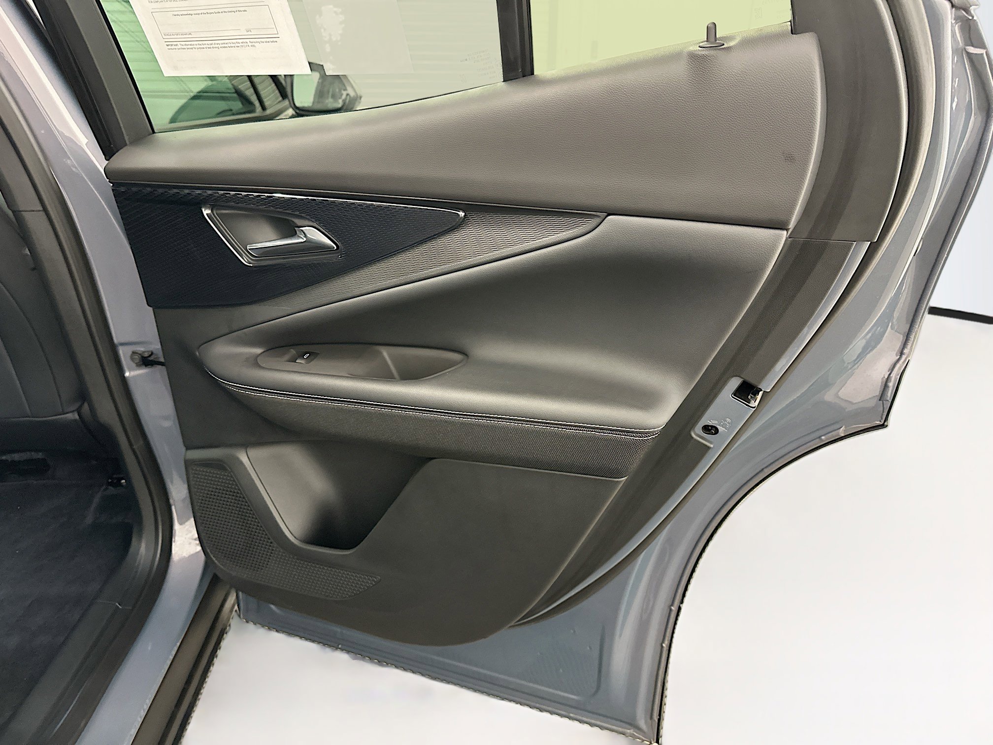 Used 2024 Chevrolet Blazer EV LT image 33