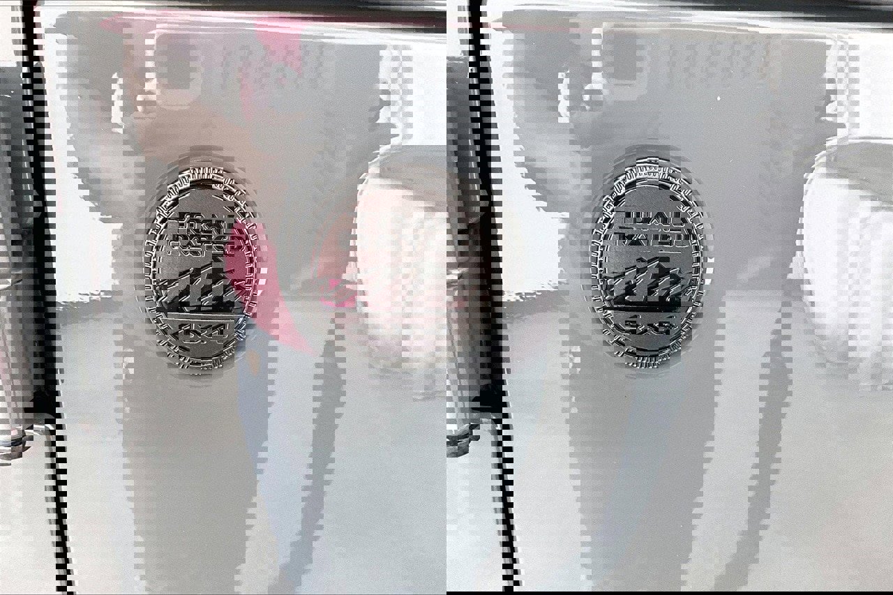 Used 2024 Jeep Wrangler Sport S image 7