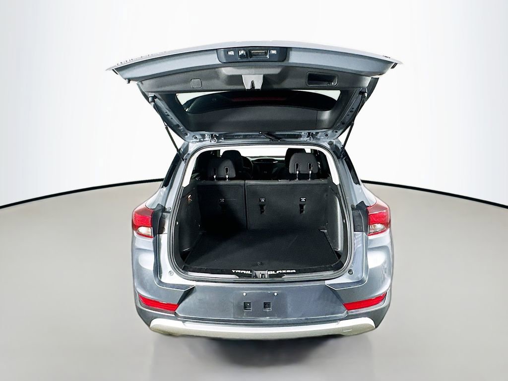 Used 2022 Chevrolet TrailBlazer LT image 29