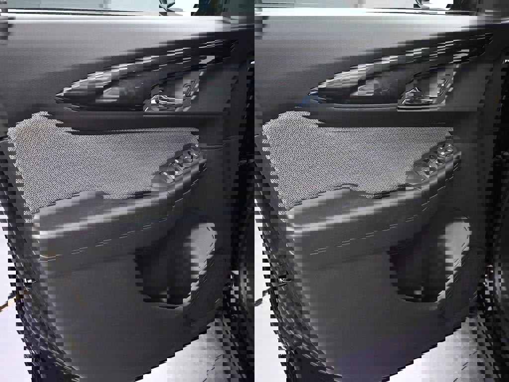 Certified 2025 Chevrolet TrailBlazer LS image 22