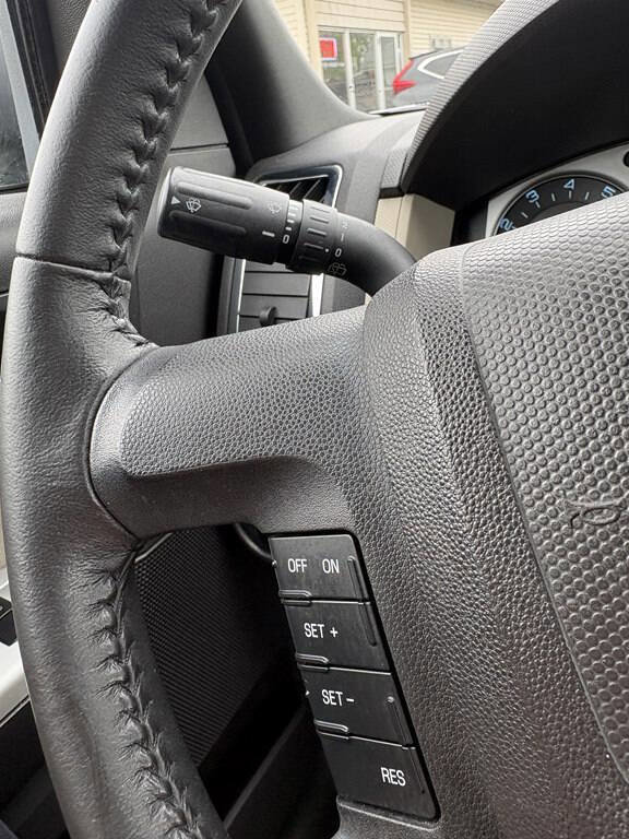 Used 2011 Mercury Mariner 2WD w/ 101A Rapid Spec Order Code image 17