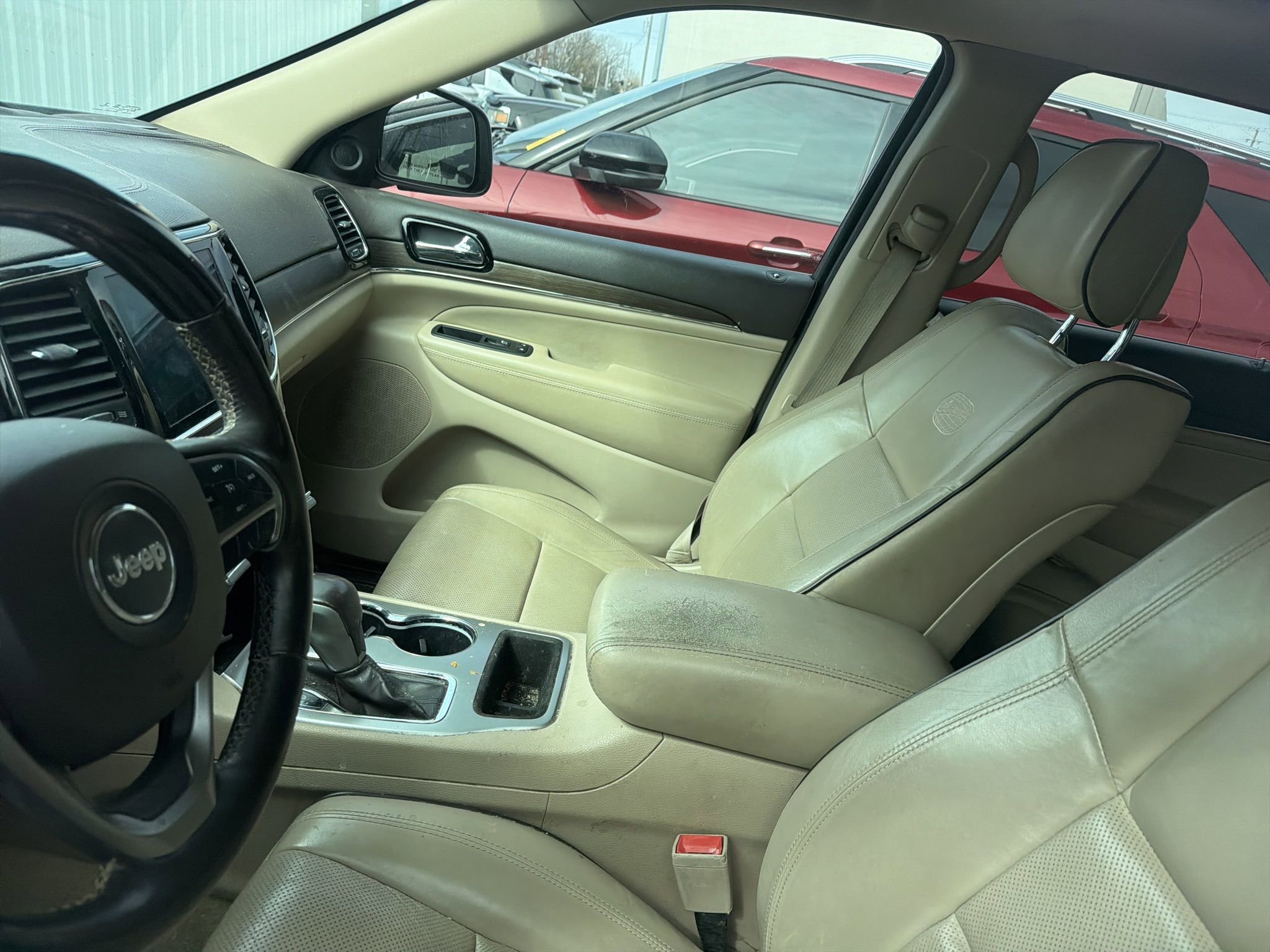 Used 2019 Jeep Grand Cherokee Overland RWD image 10
