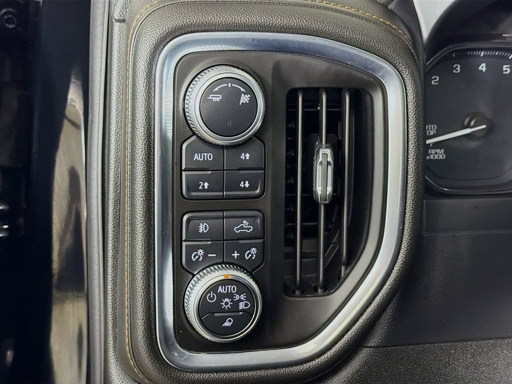 Used 2019 GMC Sierra 1500 AT4 w/ Driver Alert Package I AWD/4WD image 11