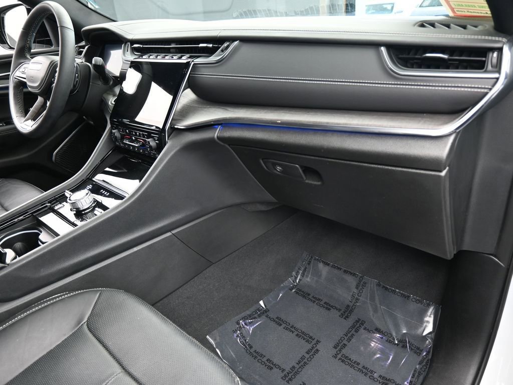 Used 2024 Jeep Grand Cherokee L Overland image 49