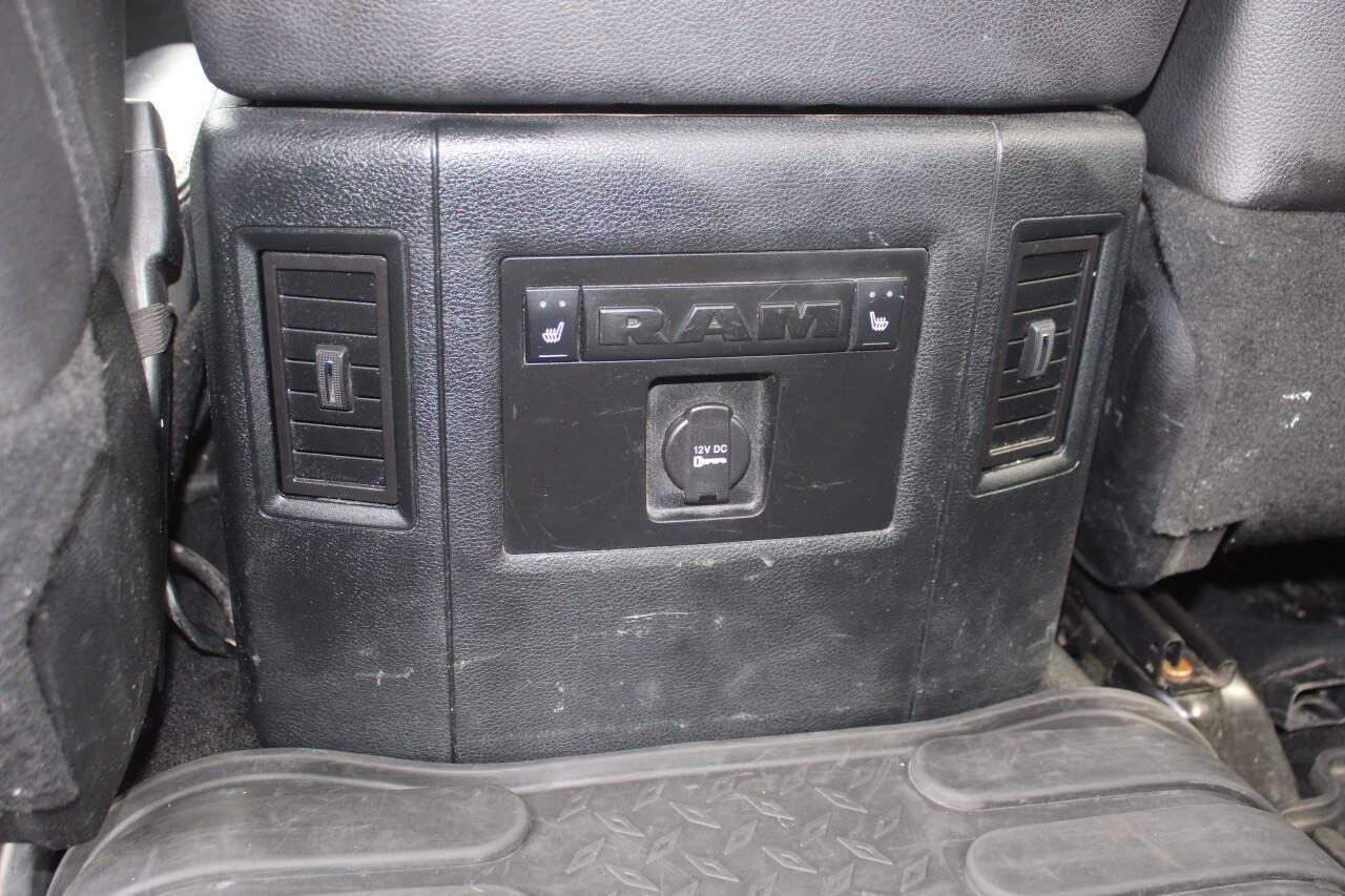 Used 2016 RAM 2500 Laramie w/ Sport Appearance Group image 35
