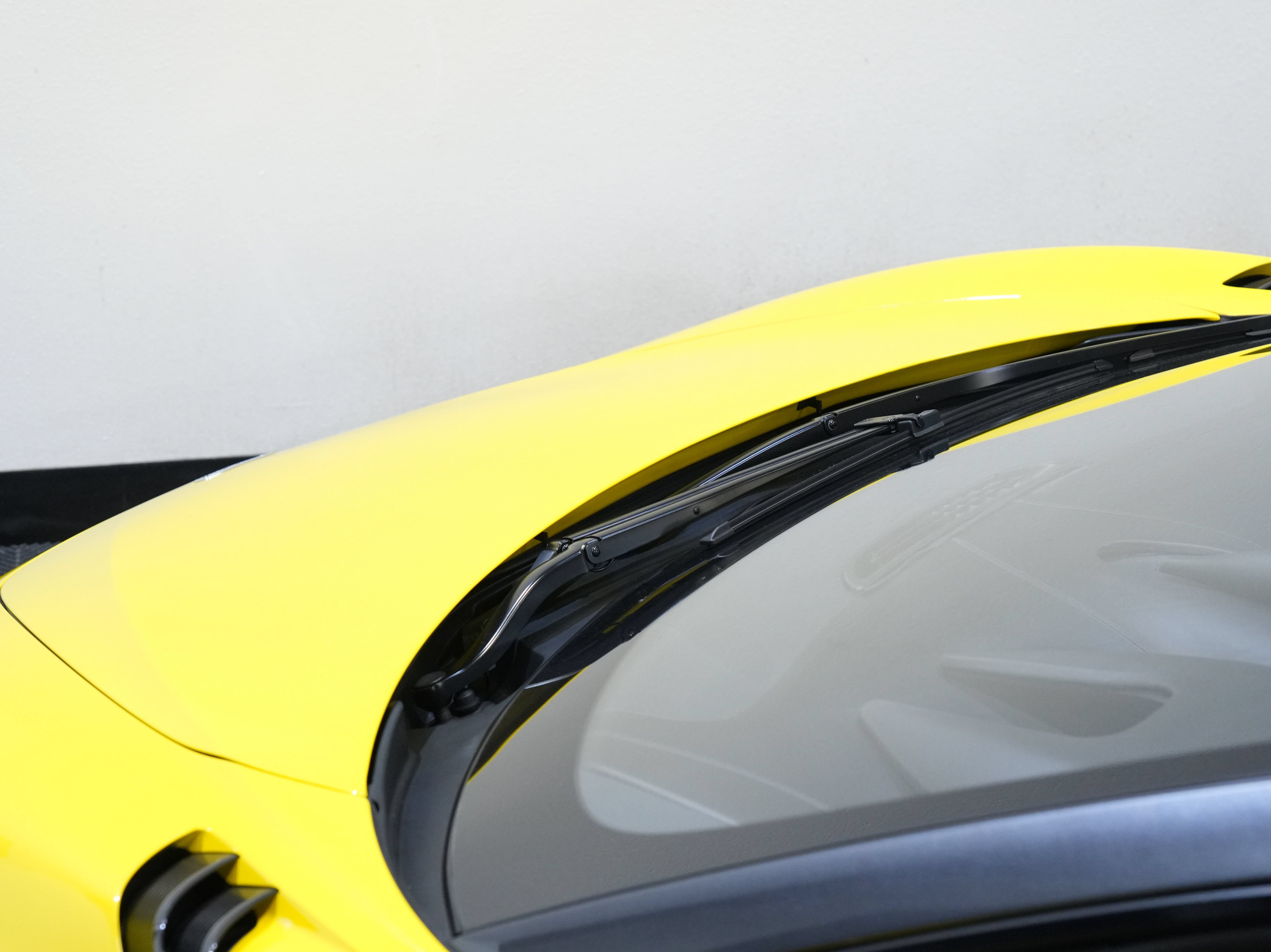 Used 2020 McLaren 600LT Spider RWD image 23