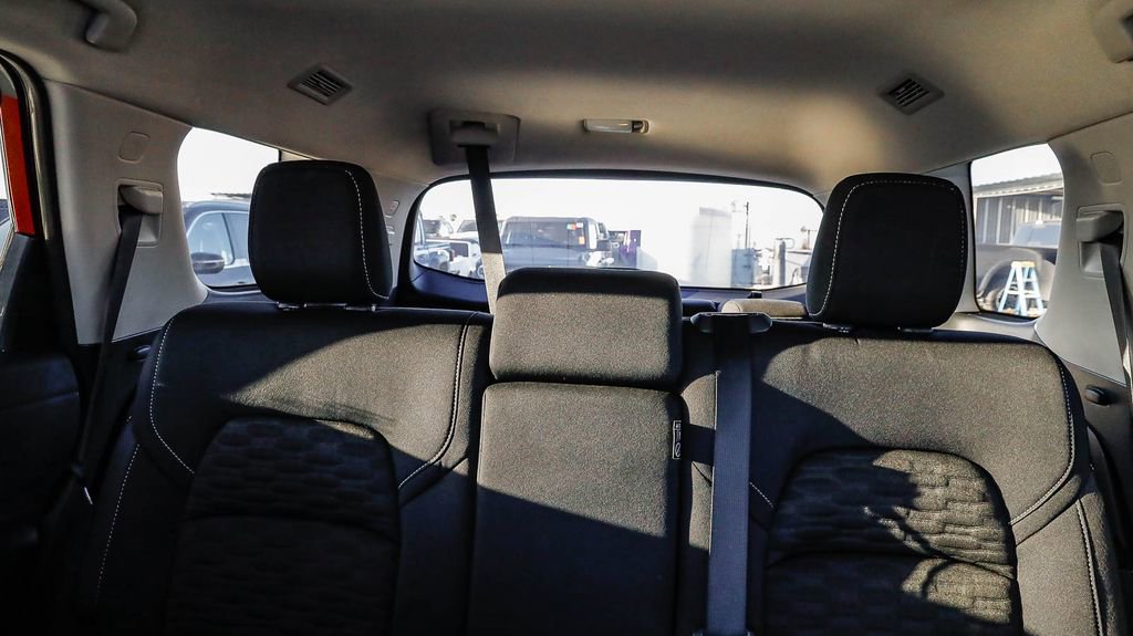 Used 2023 Nissan Pathfinder SV FWD image 26