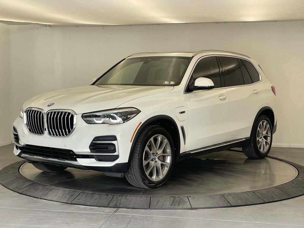Used 2022 BMW X5 xDrive45e w/ Luxury Seating Package AWD/4WD image 1