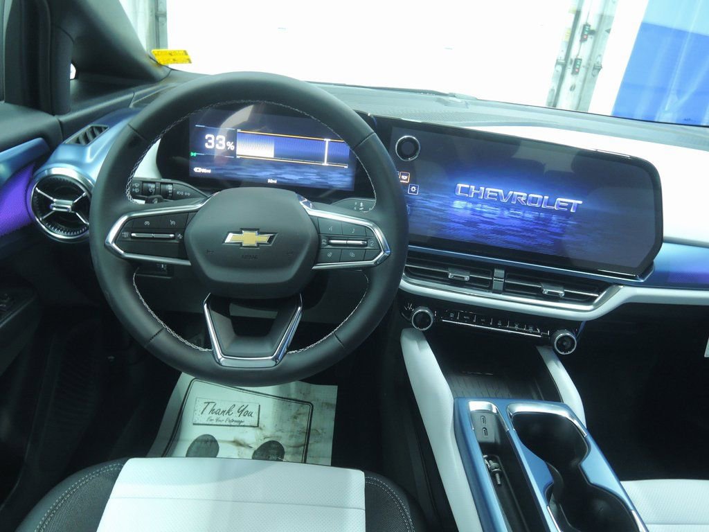 New 2026 Chevrolet Equinox EV LT AWD/4WD image 12