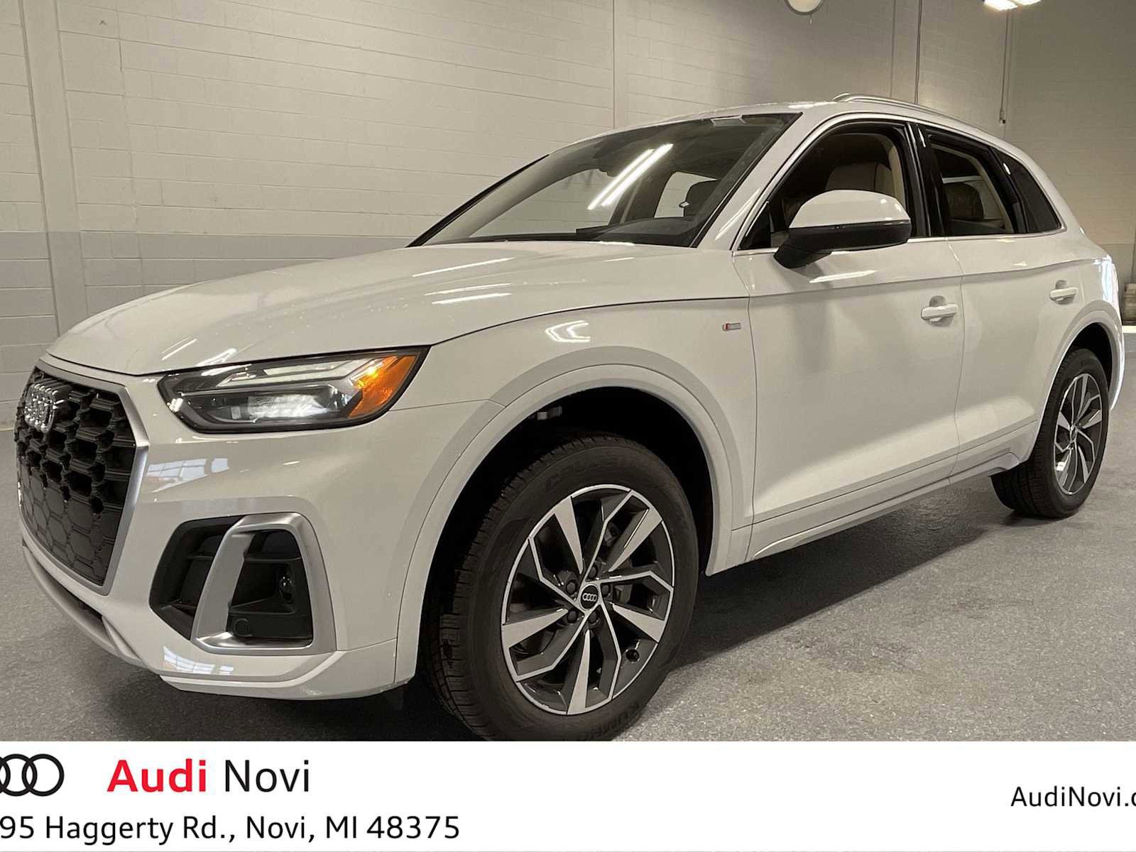 Used 2024 Audi Q5 2.0T Premium