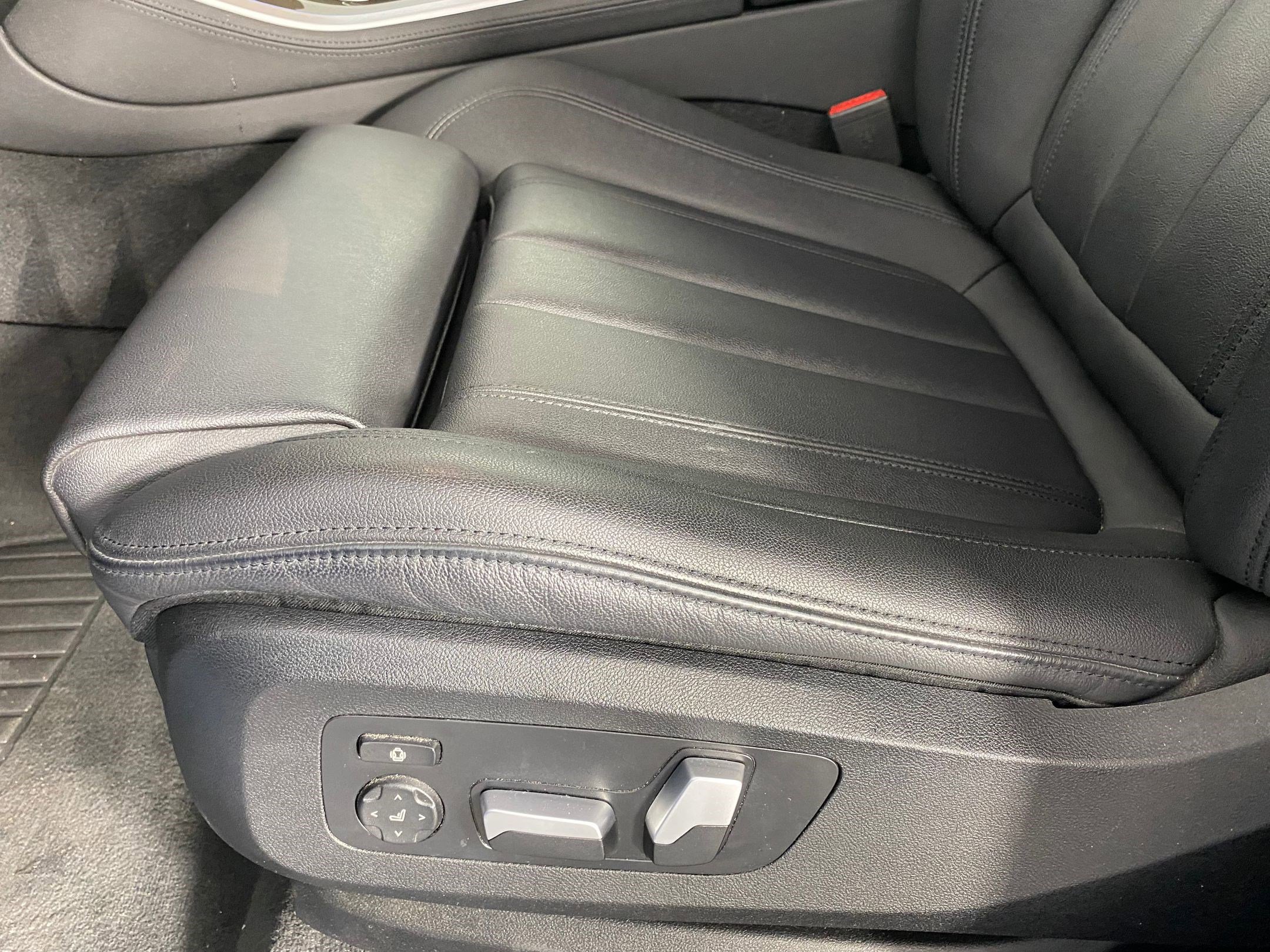 Used 2022 BMW X5 xDrive45e w/ Premium Package image 11