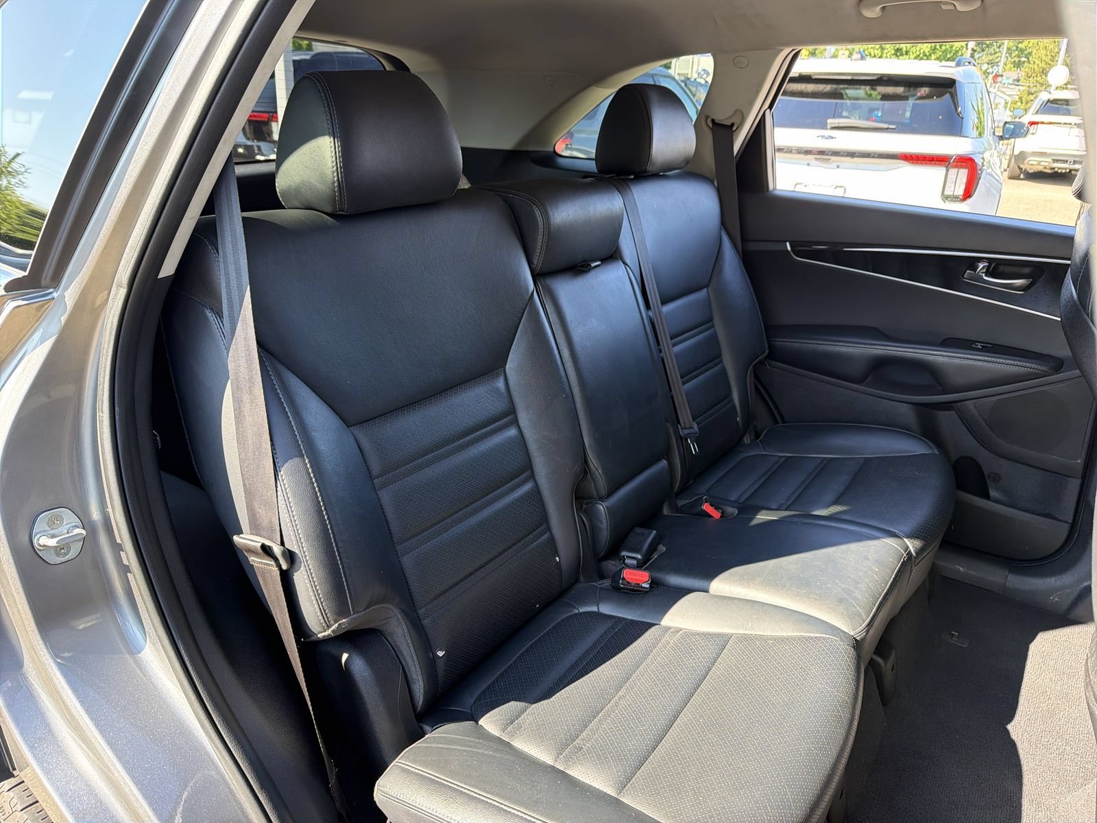 Used 2017 Kia Sorento FWD w/ LX Convenience Package image 20