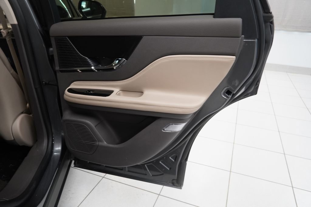 Used 2022 Lincoln Corsair AWD w/ Equipment Group 101A image 26