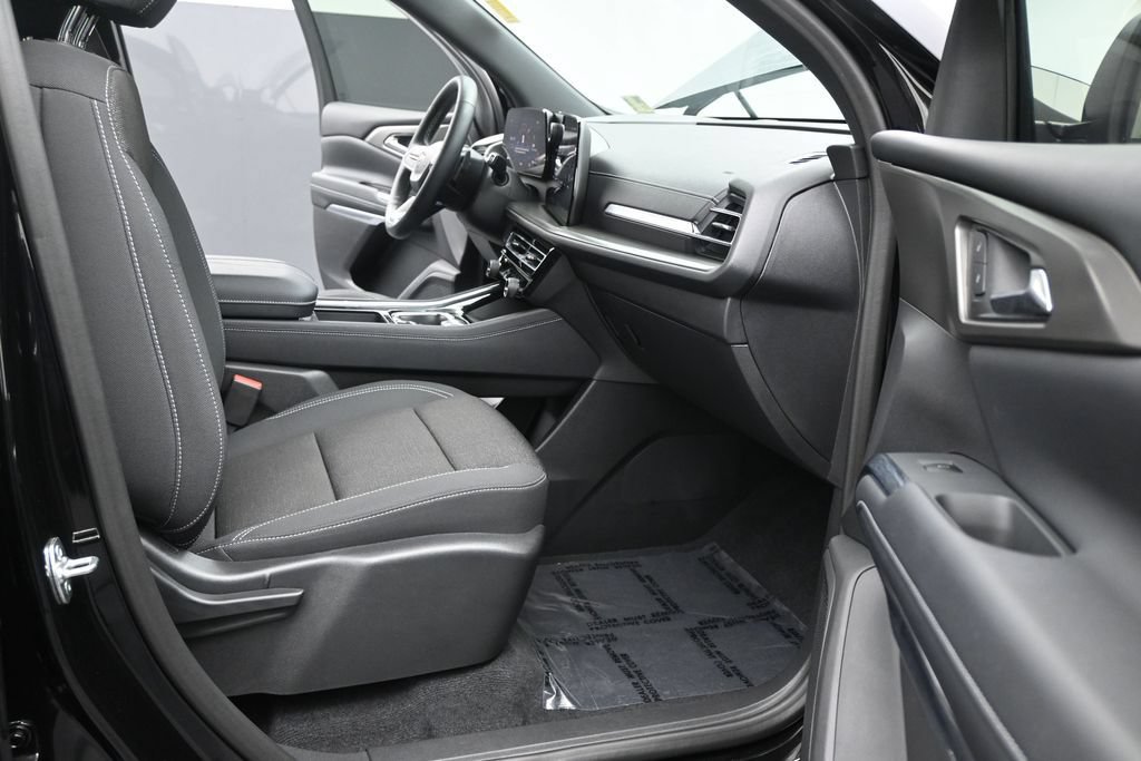 Used 2026 Chevrolet Traverse LT FWD image 18