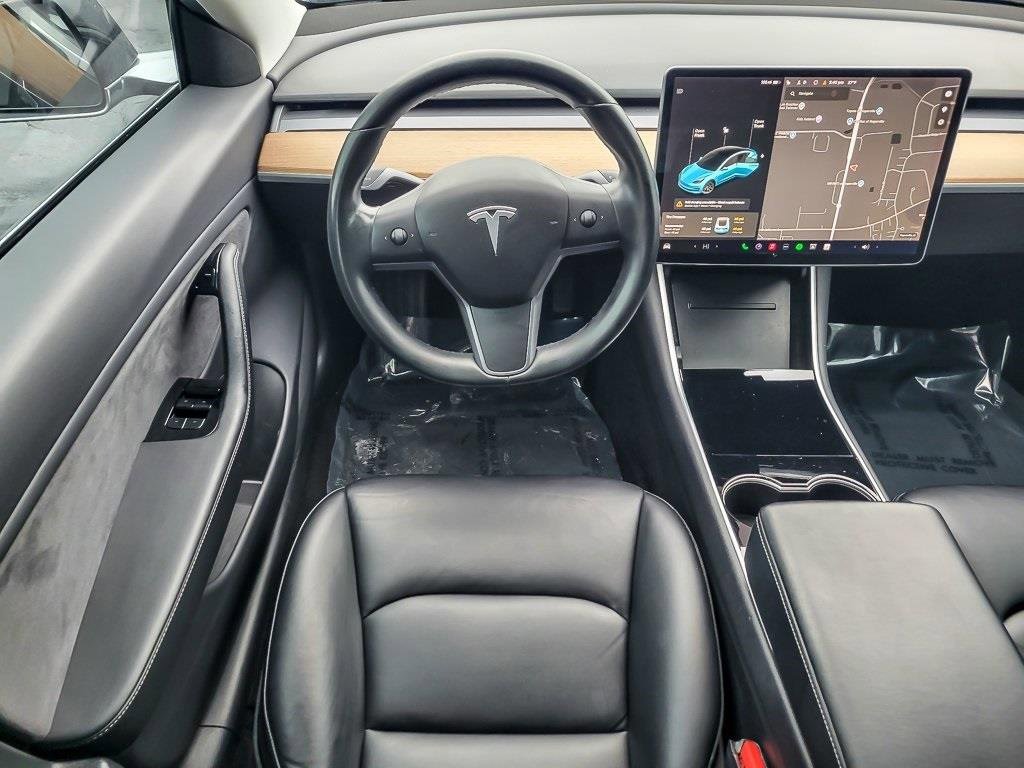 Used 2019 Tesla Model 3 image 12