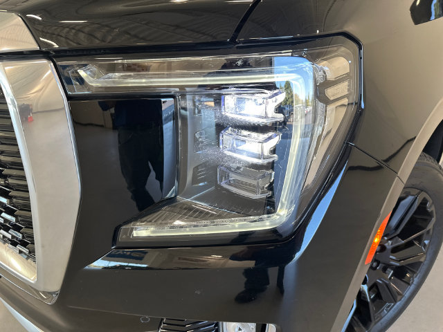 Certified 2022 GMC Yukon Denali w/ Max Trailering Package AWD/4WD image 9