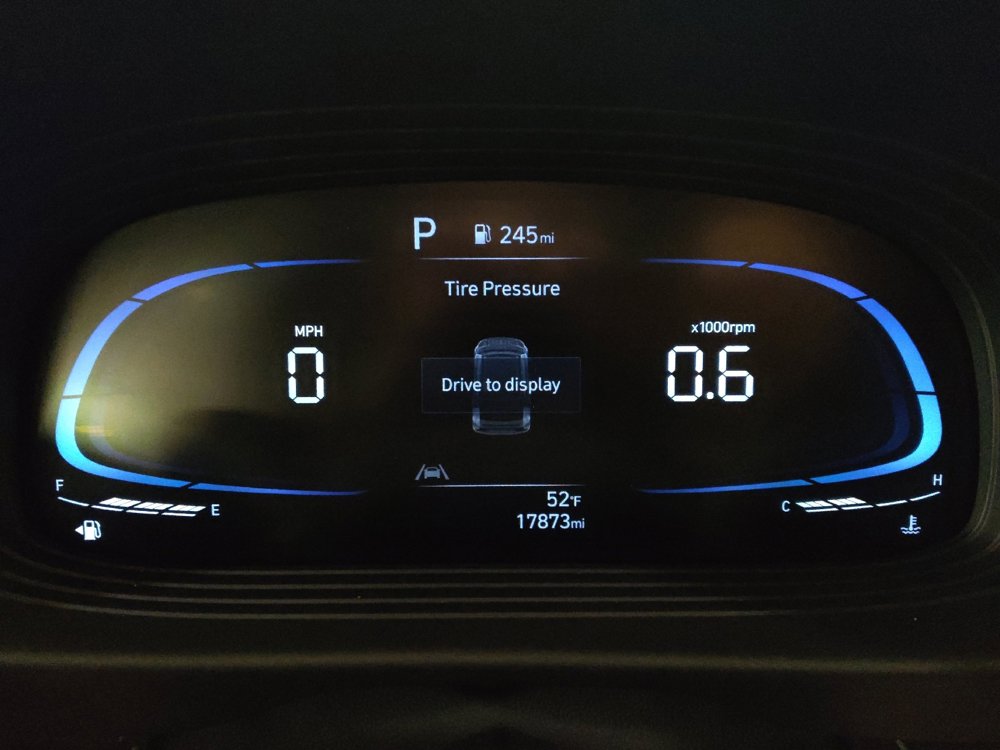 Used 2025 Hyundai Venue Limited image 23