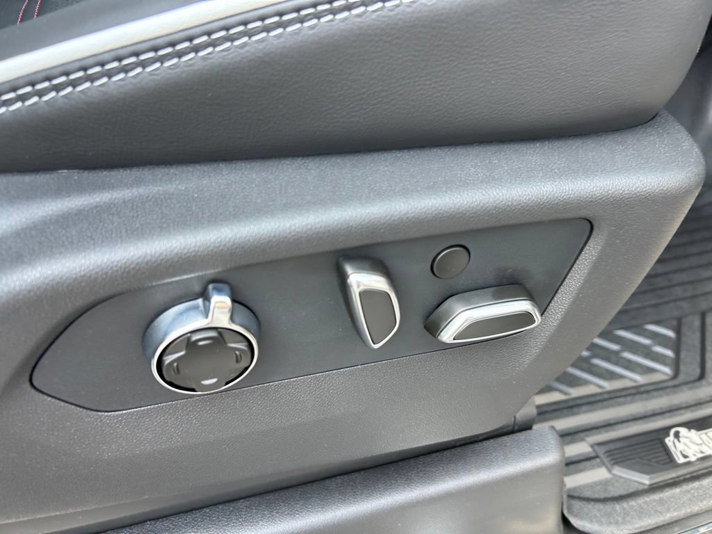 New 2026 GMC Sierra 1500 AT4X w/ AT4X AEV Edition AWD/4WD image 60